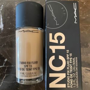 Mac studio fix fluid foundation shade: NC15